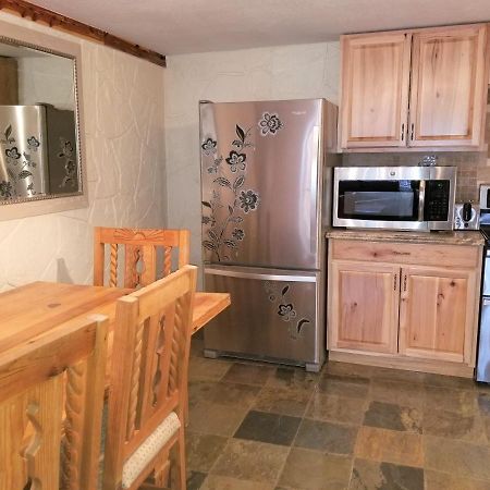 Your Comfy Home In Colorado Springs Exterior photo